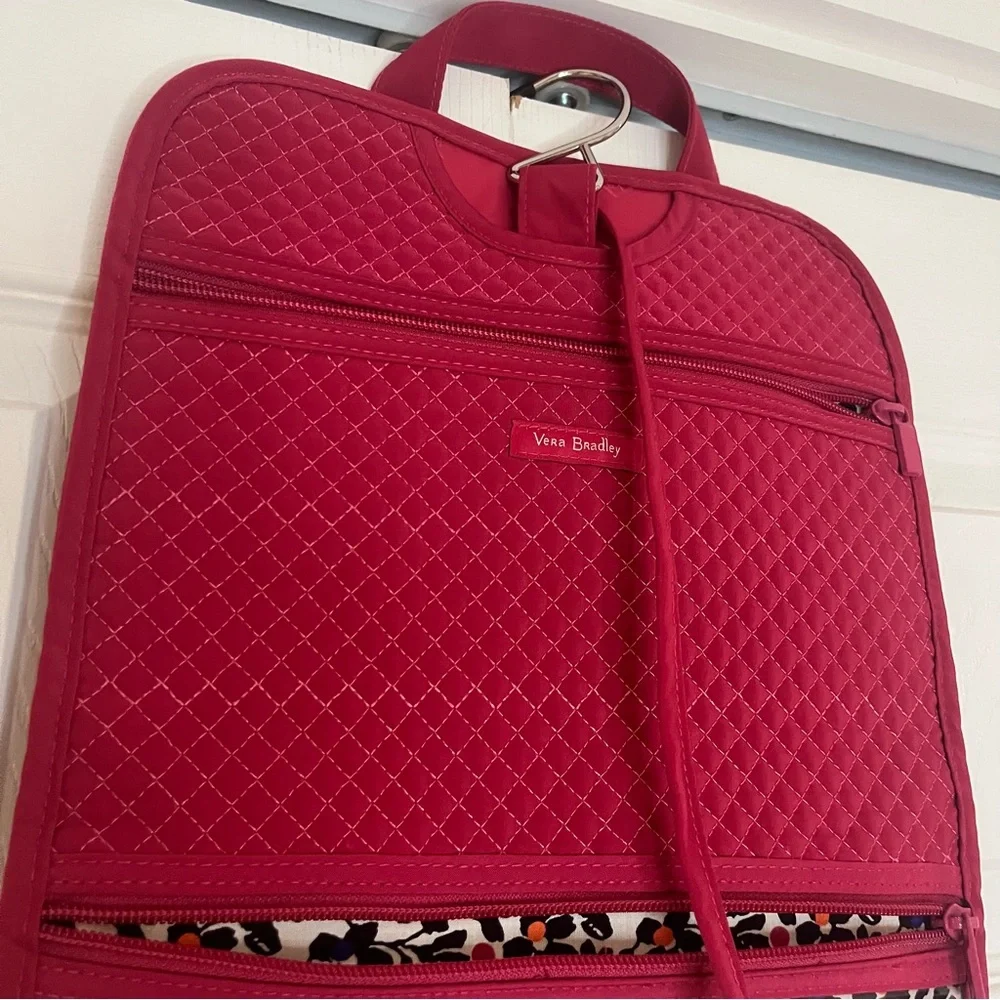 Vera Bradley, Maggenta travel case Quilted Women's Bag EUC